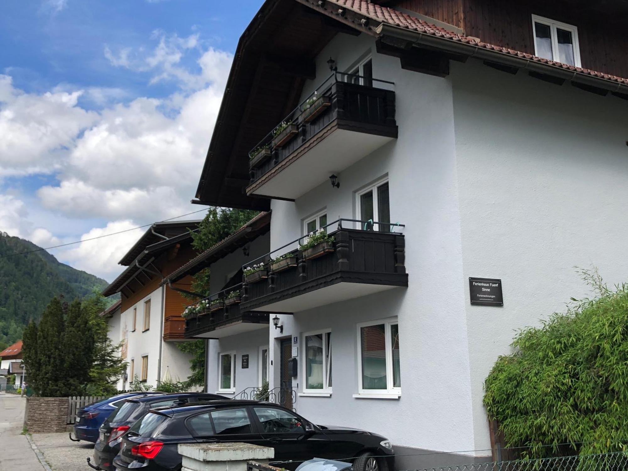 Appartement Kuhglocken Ferienhaus Fuenf Sinne Döbriach Exterior foto